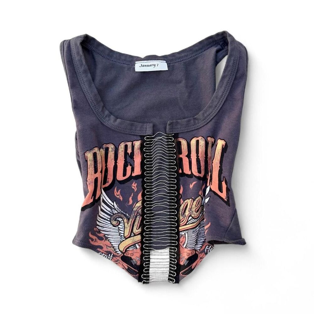 January 7 Rock N Roll Grey Graphic Crop Top Size XS